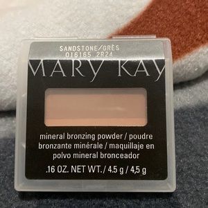 Mary Kay mineral bronzing powder